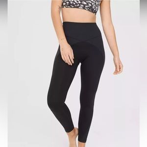Aerie OFFLINE Goals High Waisted Ribbed Leggings- Black